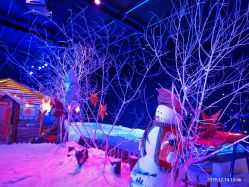 -圣名游乐城冰雪大世界