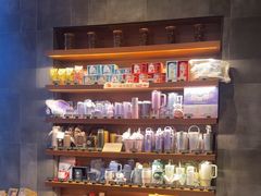 -星巴克(杭州临平银泰城B1店)