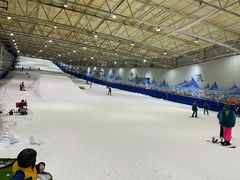 -乔波室内滑雪场