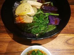 -万记麻辣烫国展总店
