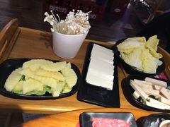 -捞围鲜·港式打边炉(海阳路店)