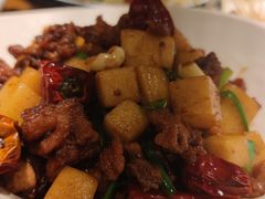 -隔壁老王·家常云南菜(花巷店)