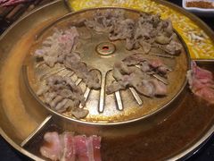 -猪啊牛呀羊啊铜盘烤肉(正大广场店)