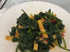 -汗腾格里·风味餐厅(新疆驻京办店)