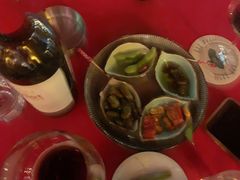 happy&nbsp;hour&nbsp;红酒-龙门阵茶屋川菜馆(武康路店)