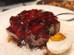 咸蛋目鱼红烧肉-屋里厢上海菜馆