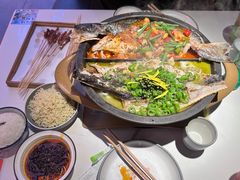 -鸣记脆皮烤鱼·海鲜烤鱼(三八广场店)