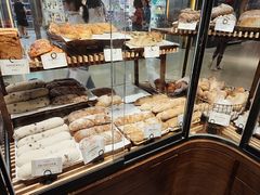 -CARINO BAKERY&CAFE(人广来福士店)