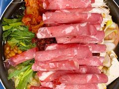 部队锅-MI WU FACTORY米屋美食工厂餐厅(绿地店)