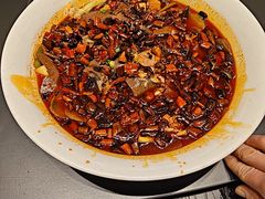 -艳阳天民俗村(公园路店)