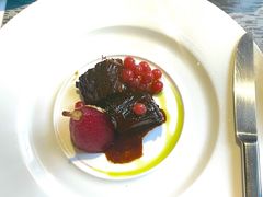 低温慢煮果木烟熏牛小排-青岛遇见米兰(八大关店)