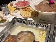-巴奴毛肚火锅(九洲店)