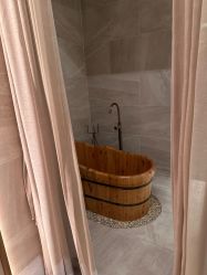 -苑苑vbeauty科技美容SPA