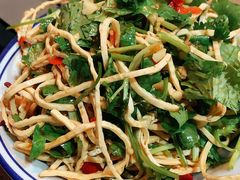 -三里屯土灶炖公鸡地锅鸡(江东店)