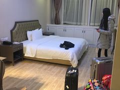 -上寓酒店公寓(原皇室堡酒店公寓)