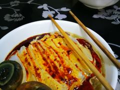 -何老二卤汁凉粉