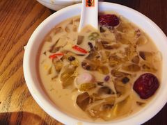 -佬土鹅肠火锅(解放路店)