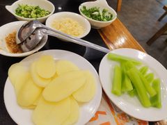 -冯记香辣兔火锅(茶店子总店)