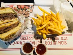 -The Habit Burger Grill 哈比特汉堡(复兴soho店)