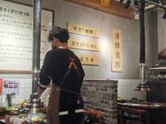 -肉甲韩国木炭烤肉(新壹街1店)