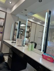 -红人馆造型十添