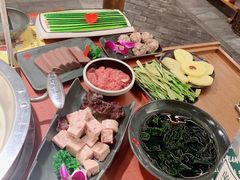 -谭鸭血老火锅(龙湖宝山天街店)