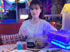 -Famous肥猫墨西哥音乐餐吧(五棵松华熙LIVE店)