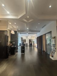 -悦Salon发型设计