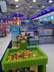 -TOYSRUS玩具反斗城(重庆来福士店)