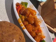 凤梨咕噜肉-雍哲港式餐厅(现代广场店)