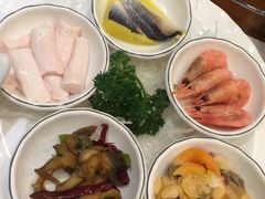 -青瓦餐厅·生鱼片·韩园烤肉(西塔店)