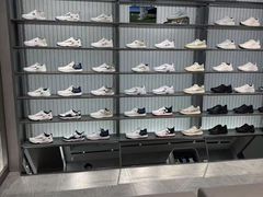 -迪桑特DESCENTE(青岛山东路万象城店)