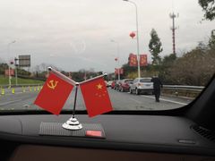 -奔驰上海利星(七宝店)