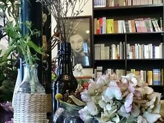桌花-良友书坊(安徽路店)