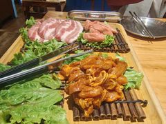 -极简·炭火烤肉主题餐厅·龙虾烧烤·烤羊排(宝龙店)