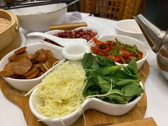 -围龙屋客家食府(福田店)