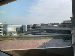 -虹桥天地-停车场