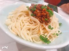 特色小面（红油）-乔阿马·江南味·驴肉香(龙湖华泾天街店)