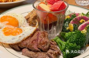 Pan-Fried Beef with Sunny-Side Egg Breakfast