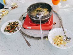 -墨脱石锅椰子鸡•海鲜糟粕醋(榆亚路店)