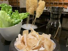 -鲜入唯煮·港式海鲜牛肉火锅(金宝街店)