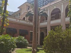-香港大学