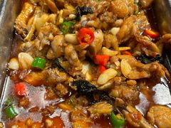 明炉馋嘴牛蛙-老湘村·湖南土菜(天河维多利店)
