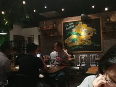 大堂-阿里家·新疆烤肉酒場 by MIG