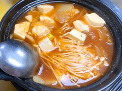 辣白菜豆腐汤-屋里家延边朝鲜族冷面(南园店)