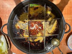 -周小明火锅(黑金冠社区店)