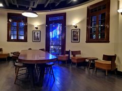 大堂-星巴克(宁波老外滩店)