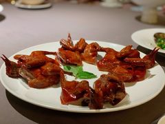 红烧乳鸽-新荣记(湾仔店)