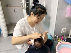 -爱月宝月嫂·育儿嫂