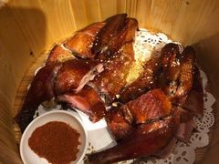 -胡桃里音乐酒馆(环亚凯瑟琳广场店)